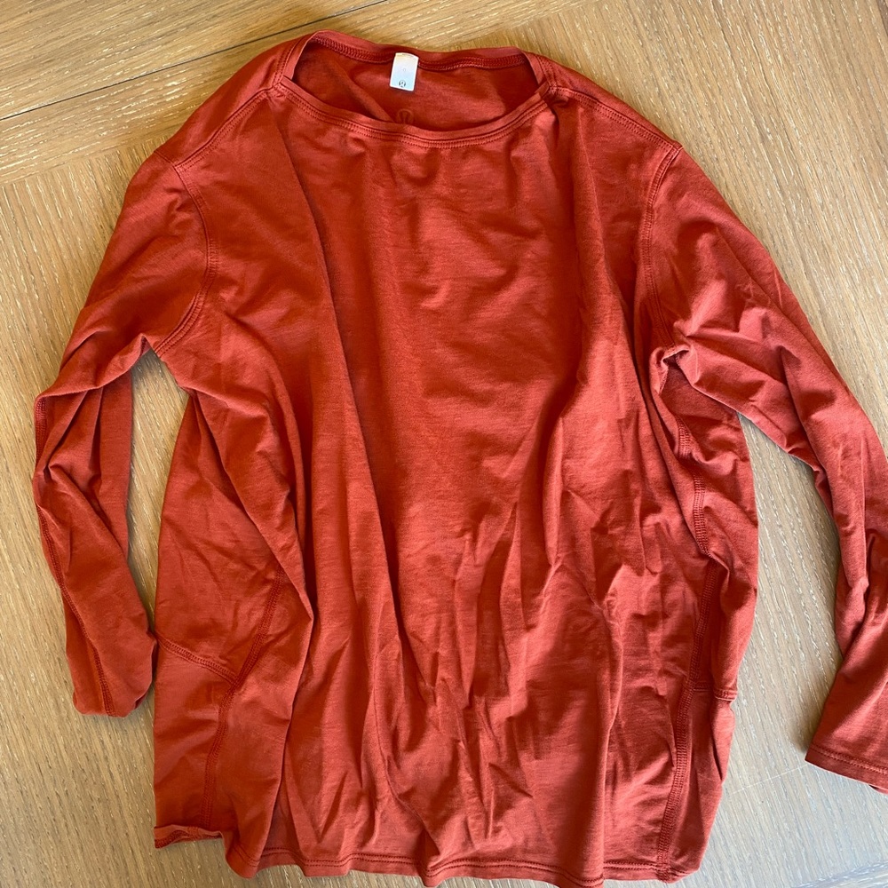 Lululemon Back I’m Action LS. Size 0. Aztec Brick.